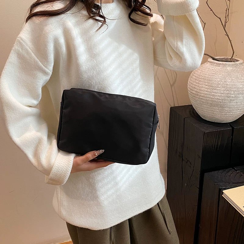 Cosmetic Bag for Women, Portable, New High-End Makeup Brush Holder, Travel Toiletry Bag, Large Capacity for Men