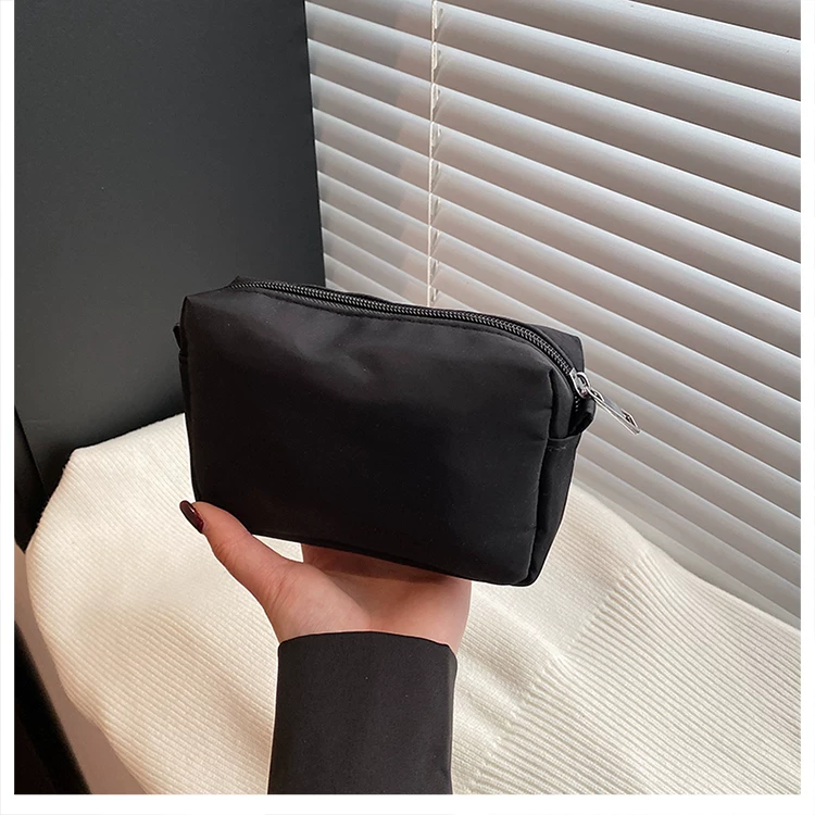 Cosmetic Bag for Women, Portable, New High-End Makeup Brush Holder, Travel Toiletry Bag, Large Capacity for Men