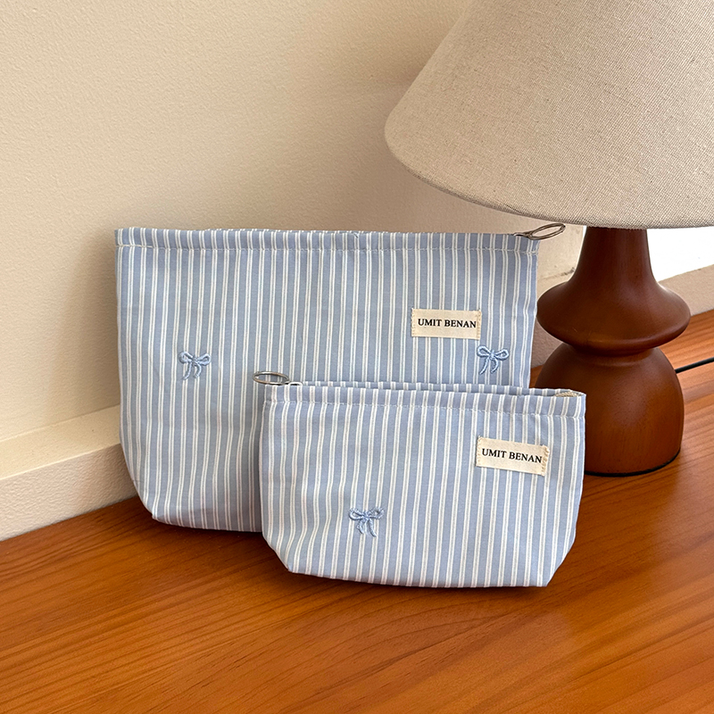 Cosmetic bag women's 2026 new arrival large capacity portable small cosmetics bag travel liner bag large capacity lipstick toiletry bag
