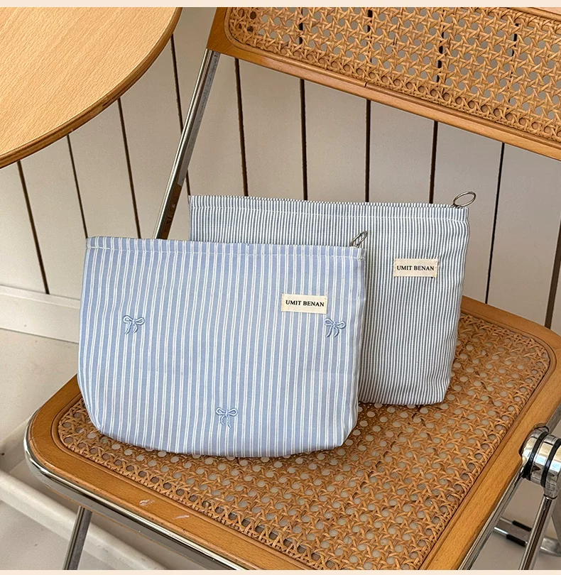 Cosmetic bag women's 2026 new arrival large capacity portable small cosmetics bag travel liner bag large capacity lipstick toiletry bag