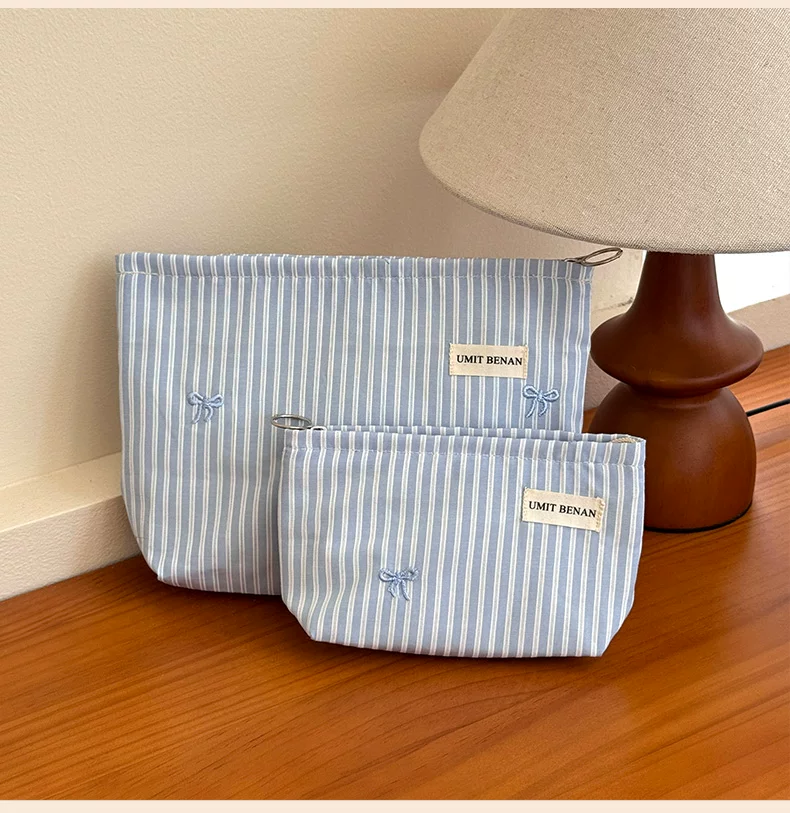 Cosmetic bag women's 2026 new arrival large capacity portable small cosmetics bag travel liner bag large capacity lipstick toiletry bag