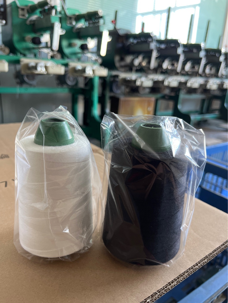 Manufacturer Supplies 402 Cotton Thread, 402 Clothing Thread, Handbag and Luggage Thread, High-Strength Cotton Thread Manufacturer 4000 Yards