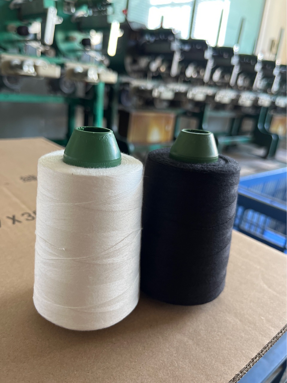 Manufacturer Supplies 402 Cotton Thread, 402 Clothing Thread, Handbag and Luggage Thread, High-Strength Cotton Thread Manufacturer 4000 Yards