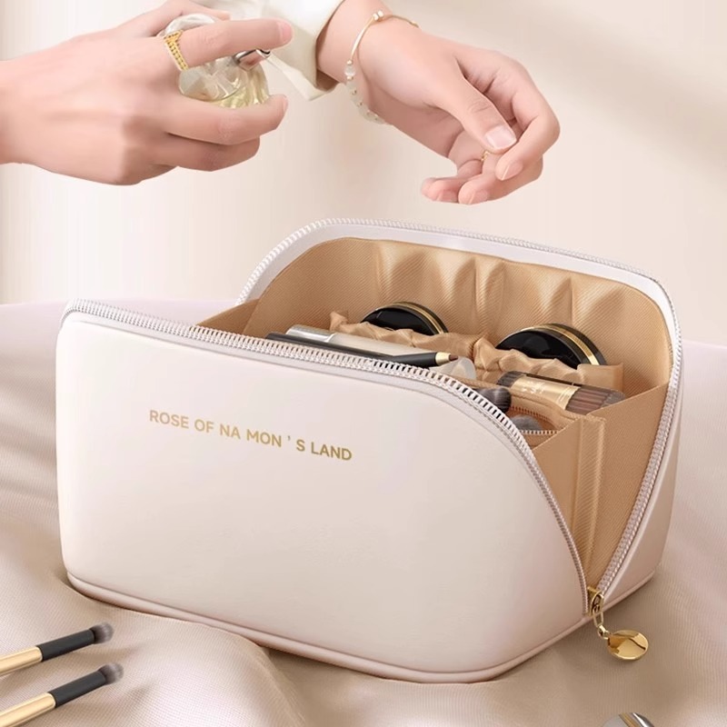 Portable Cosmetic Bag for Women 2024 New High-End Cosmetics Storage Bag Large Capacity Travel Makeup Brush Bag