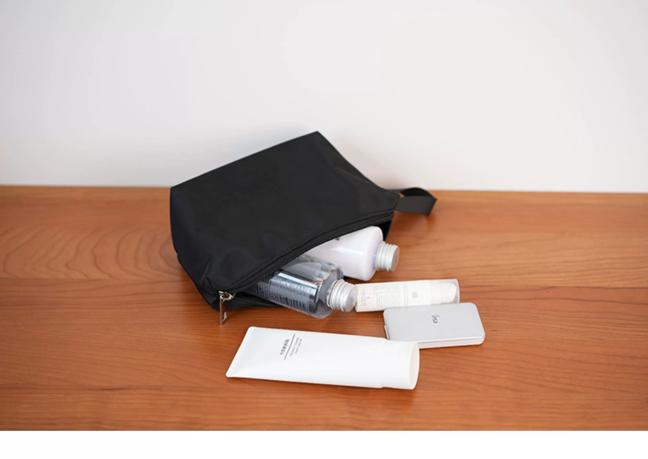 Portable Travel 5 New Cosmetic Bag Toiletry Bag Men's Waterproof Splash Large Capacity Cosmetic Bag Small