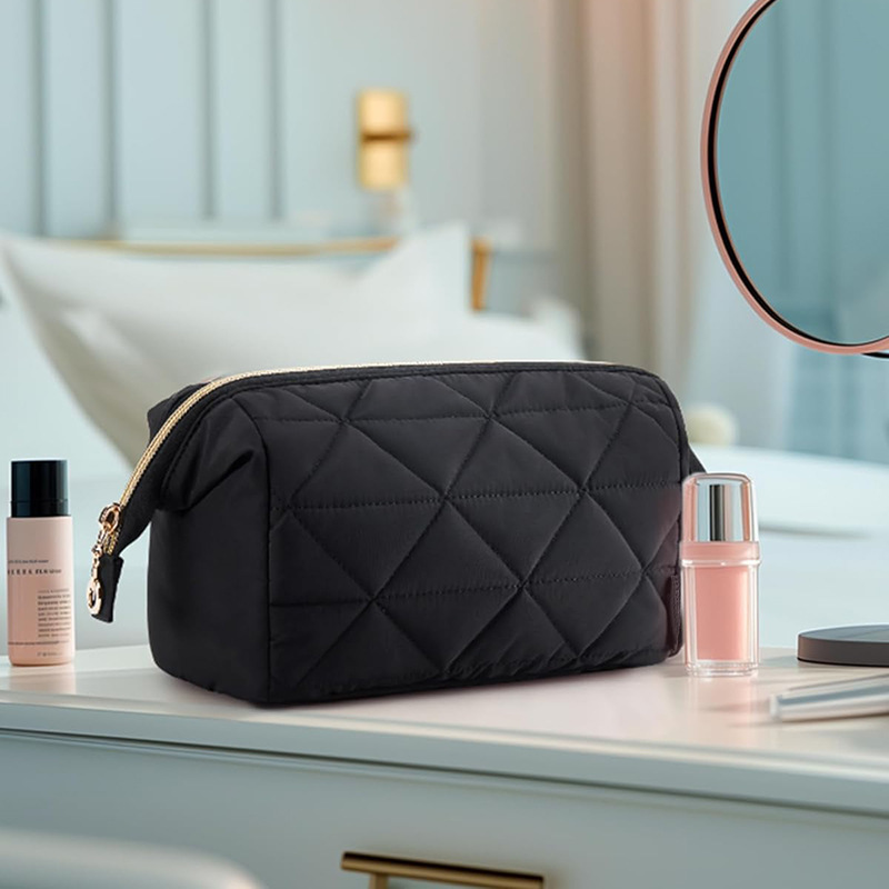 Amazon's New Quilted Fluffy Cosmetic Bag, Fashionable and High-End Cosmetic Bag, Travel Makeup and Toiletry Cosmetics Bag