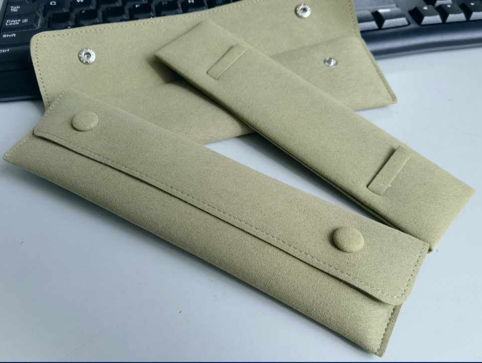 New Product Recommendation Vc Brand Special Bracelet Bag Long Chain Imitation Leather Microfiber Cloth Bag Grass Green
