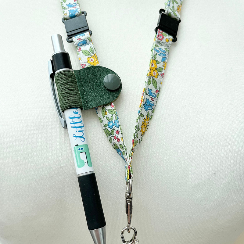 Creative and Convenient Elastic Pen Clip, Simple and Fashionable Imitation Deerskin Pen Cover Buckle, Portable Lanyard Pen Holder and Pen Accessories