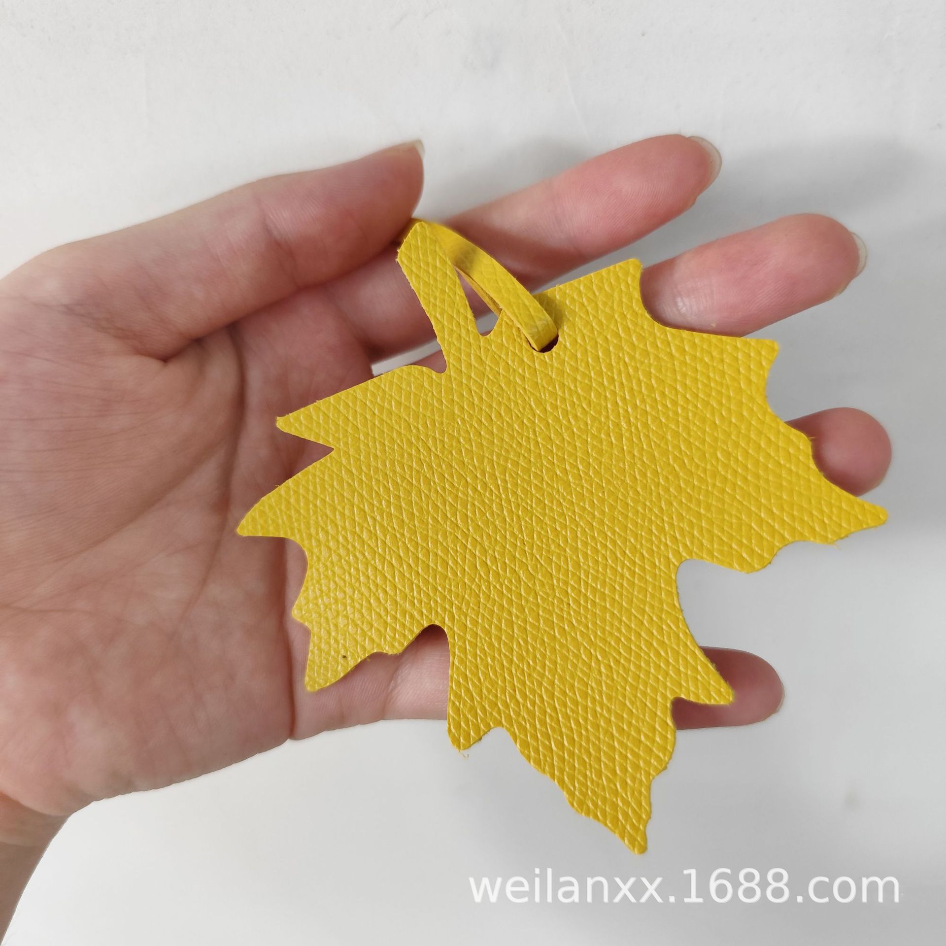 Autumn Maple Leaf Bag Pendant Pu Leather Leaf Bookmark Car Accessories Pendant Keychain Accessories Creative Coaster