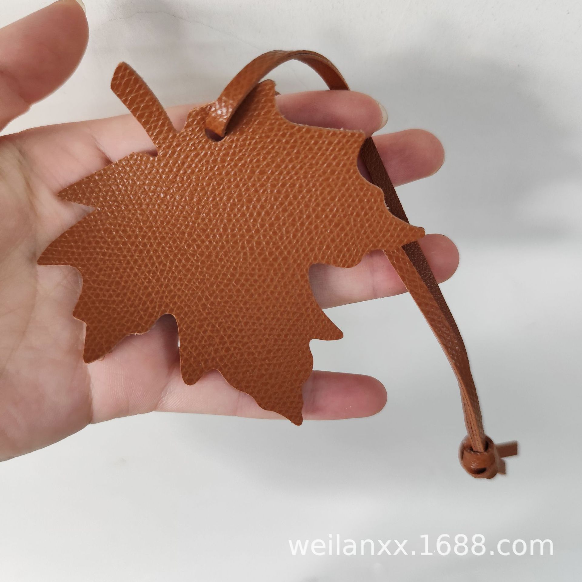 Autumn Maple Leaf Bag Pendant Pu Leather Leaf Bookmark Car Accessories Pendant Keychain Accessories Creative Coaster
