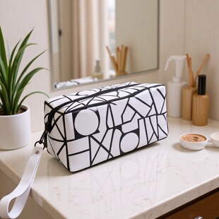 White Rhombus Square Geometric Pu Leather Cosmetic Bag Storage Bag Manufacturer Customized