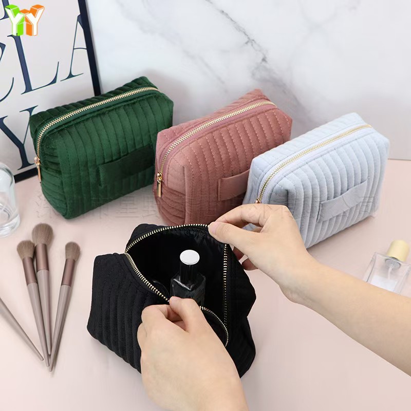 Spot New Velvet Cosmetic Bag, Soft and Skin-Friendly Skin Care Product Storage Bag, Autumn and Winter Large-Capacity Toiletry Bag