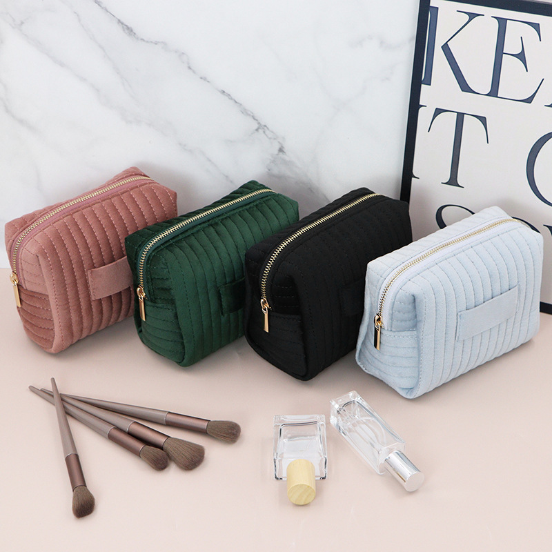 Spot New Velvet Cosmetic Bag, Soft and Skin-Friendly Skin Care Product Storage Bag, Autumn and Winter Large-Capacity Toiletry Bag