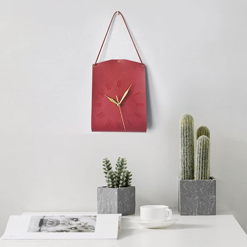 Nordic Style Leather Wall Clock Literary Retro Living Room Wall Clock Leisure B&B Wall Clock Ornaments Cafe Decorative Wall Clock