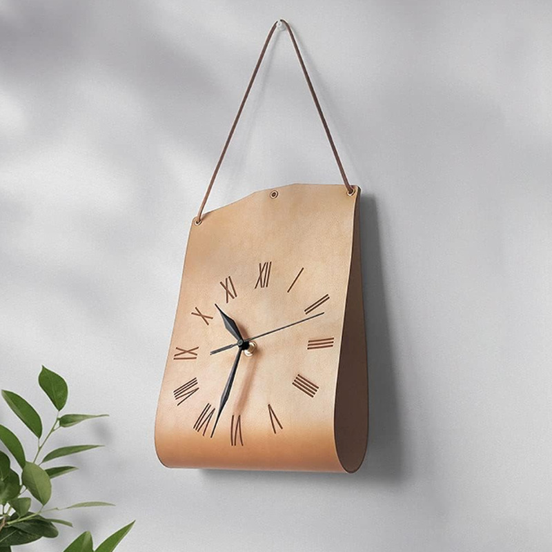 Nordic Style Leather Wall Clock Literary Retro Living Room Wall Clock Leisure B&B Wall Clock Ornaments Cafe Decorative Wall Clock