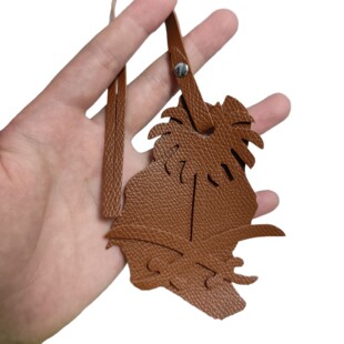 Fashion Leather Coconut Tree Pendant Saudi Arabia Map Coconut Tree Bag Pendant Cross-Border Leather Pendant Wholesale