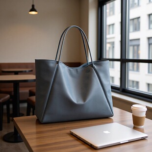New Trendy Ins Women's Shoulder Fashion Textured Handbag Large Capacity Versatile Tote Bag Small Manufacturer
