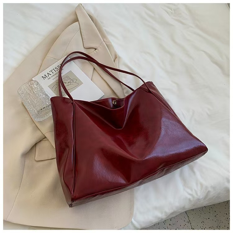 New Trendy Ins Women's Shoulder Fashion Textured Handbag Large Capacity Versatile Tote Bag Small Manufacturer